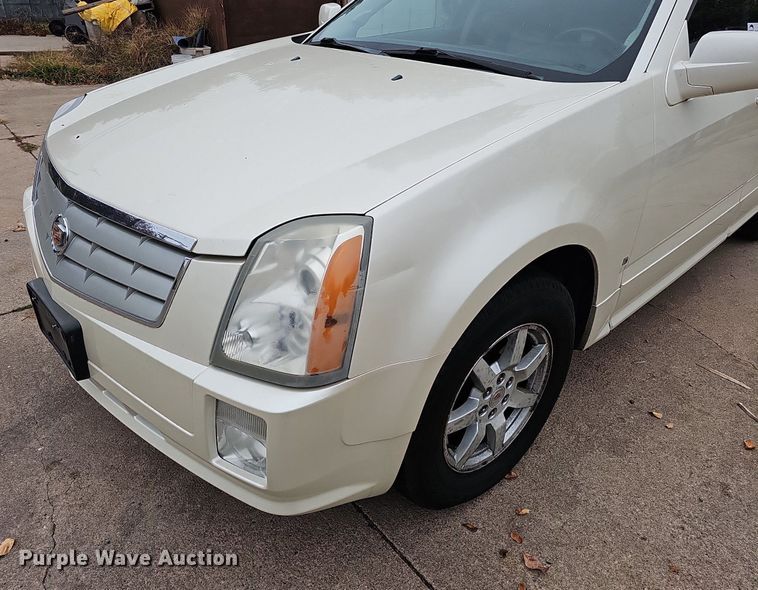 image for item DS5661 2008 Cadillac SRX 4  SUV