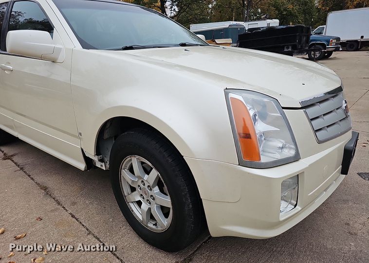 image for item DS5661 2008 Cadillac SRX 4  SUV