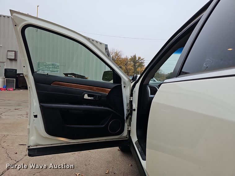 image for item DS5661 2008 Cadillac SRX 4  SUV