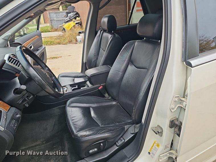 image for item DS5661 2008 Cadillac SRX 4  SUV