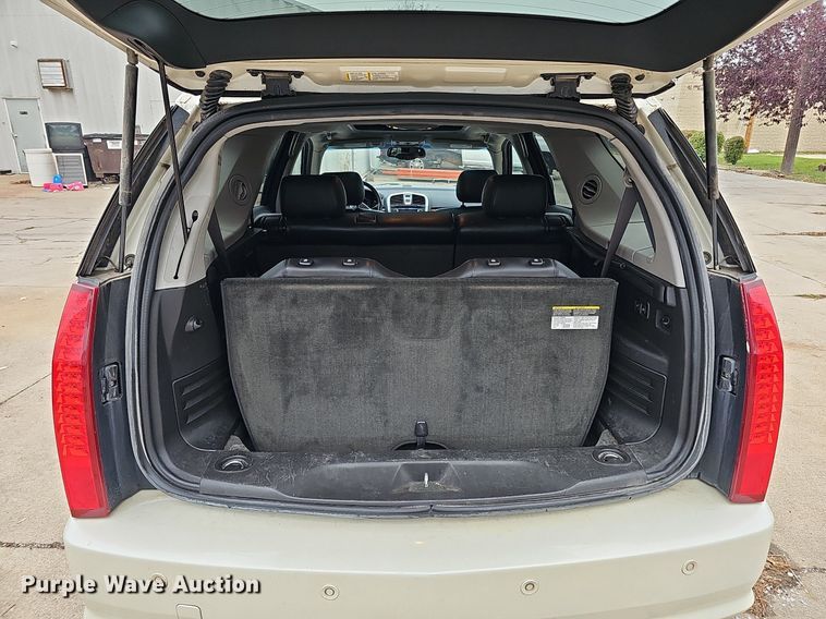 image for item DS5661 2008 Cadillac SRX 4  SUV