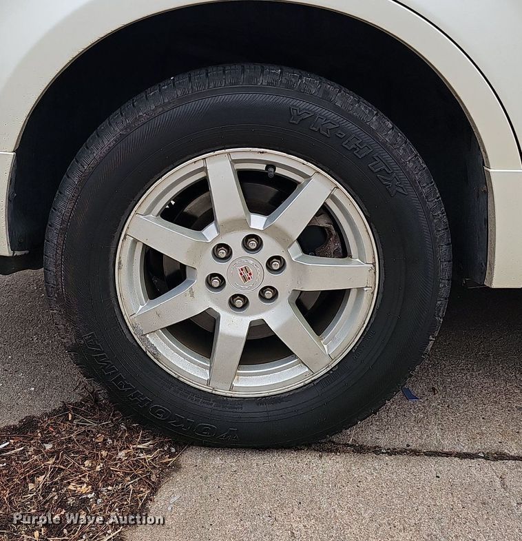 image for item DS5661 2008 Cadillac SRX 4  SUV