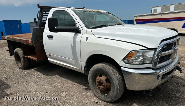 image for item DS6426 2013 Dodge Ram 3500  flatbed pickup truck
