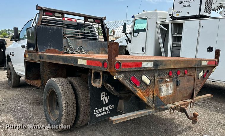 image for item DS6426 2013 Dodge Ram 3500  flatbed pickup truck