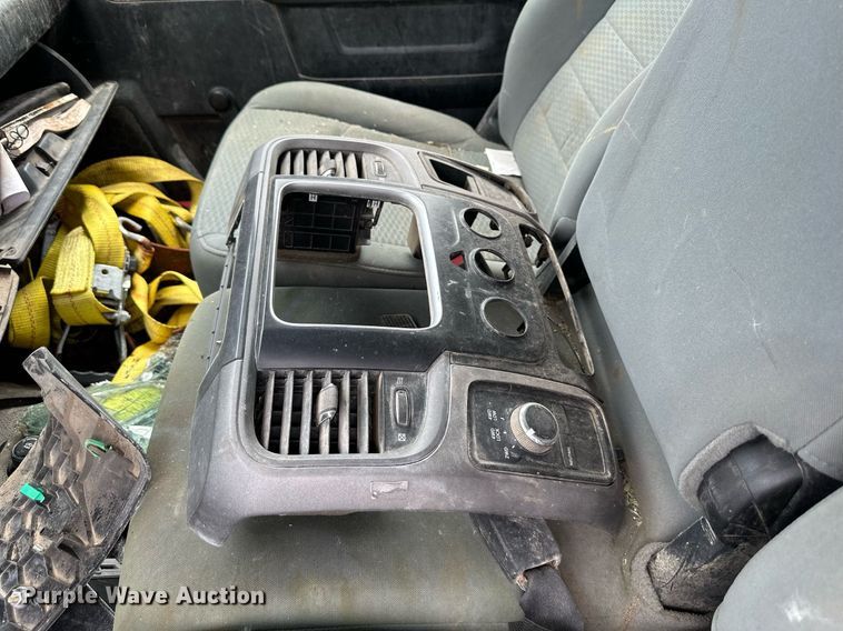 image for item DS6426 2013 Dodge Ram 3500  flatbed pickup truck