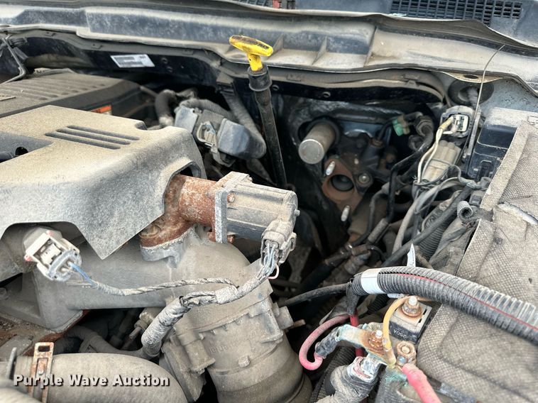 image for item DS6426 2013 Dodge Ram 3500  flatbed pickup truck