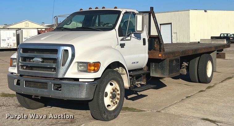 image for item DW2836 2007 Ford F750 XLT Super Duty  flatbed truck