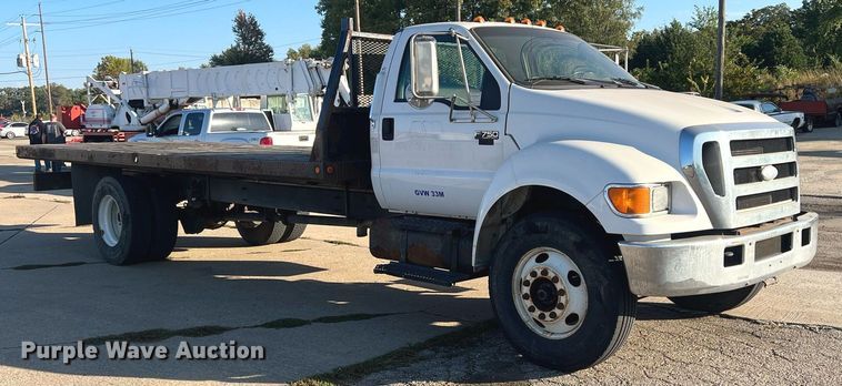 image for item DW2836 2007 Ford F750 XLT Super Duty  flatbed truck