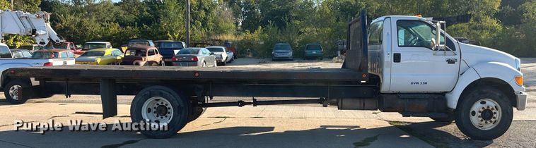 image for item DW2836 2007 Ford F750 XLT Super Duty  flatbed truck