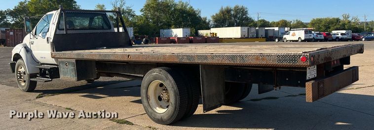 image for item DW2836 2007 Ford F750 XLT Super Duty  flatbed truck