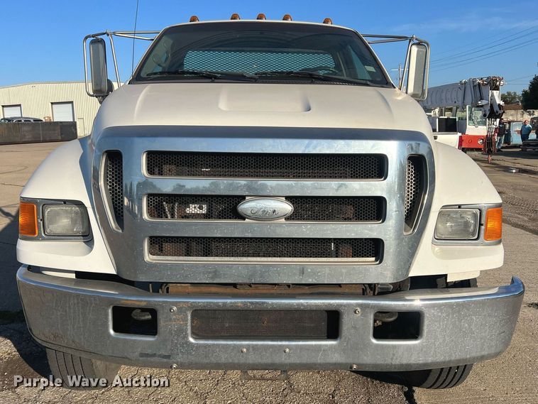 image for item DW2836 2007 Ford F750 XLT Super Duty  flatbed truck