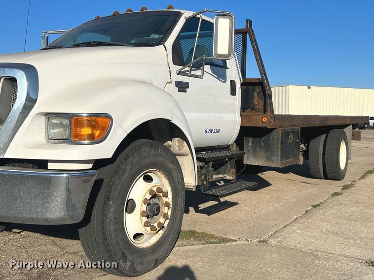 image for item DW2836 2007 Ford F750 XLT Super Duty  flatbed truck