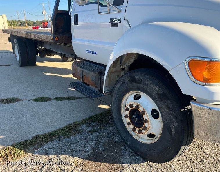image for item DW2836 2007 Ford F750 XLT Super Duty  flatbed truck