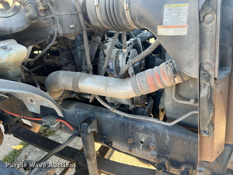 image for item DW2836 2007 Ford F750 XLT Super Duty  flatbed truck