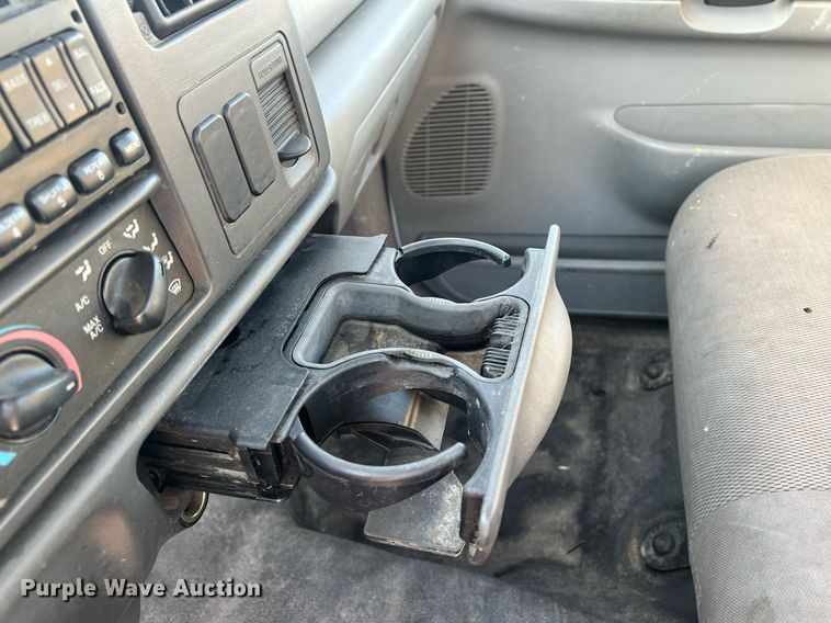 image for item DW2836 2007 Ford F750 XLT Super Duty  flatbed truck