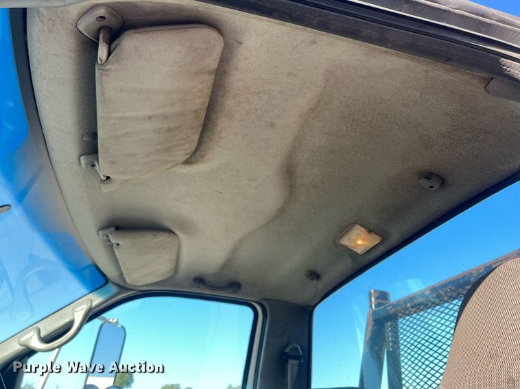 image for item DW2836 2007 Ford F750 XLT Super Duty  flatbed truck