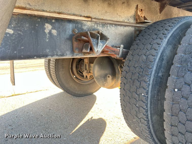 image for item DW2836 2007 Ford F750 XLT Super Duty  flatbed truck