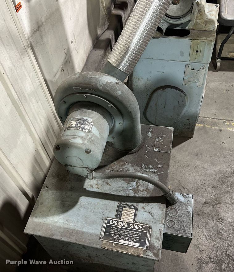 image for item DW2837 Browning sharpe  belt sander