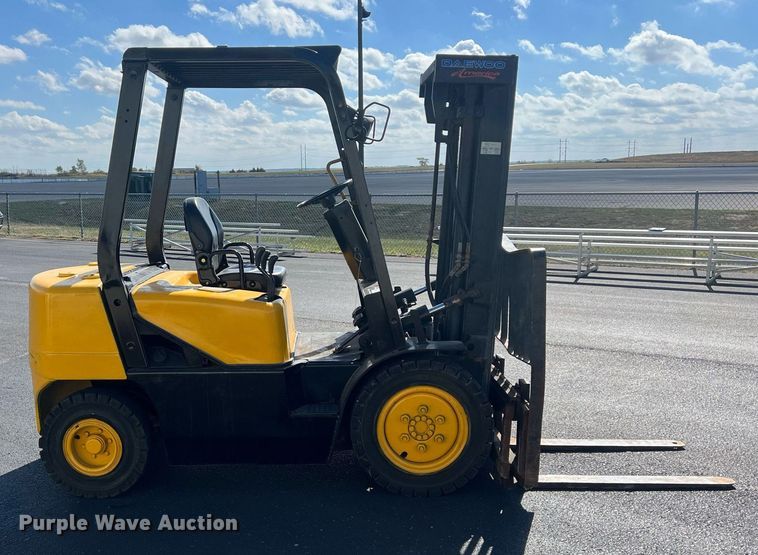 image for item DW2842 Daewoo G25E-3  forklift