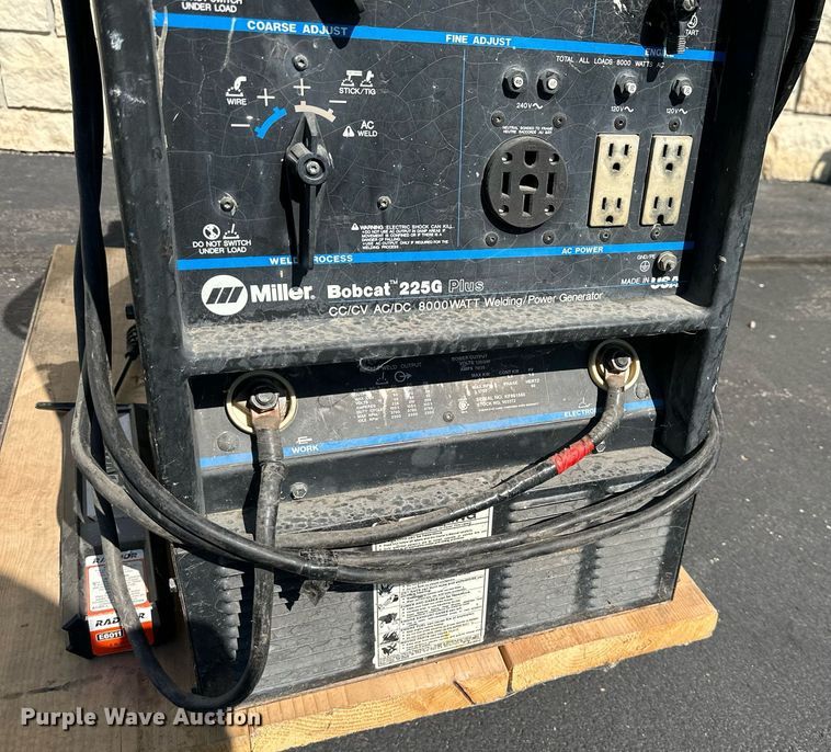 image for item DW2843 Miller Bobcat 225G  welder/generator