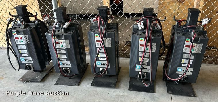 image for item DW2849 (10) Zivan chargers