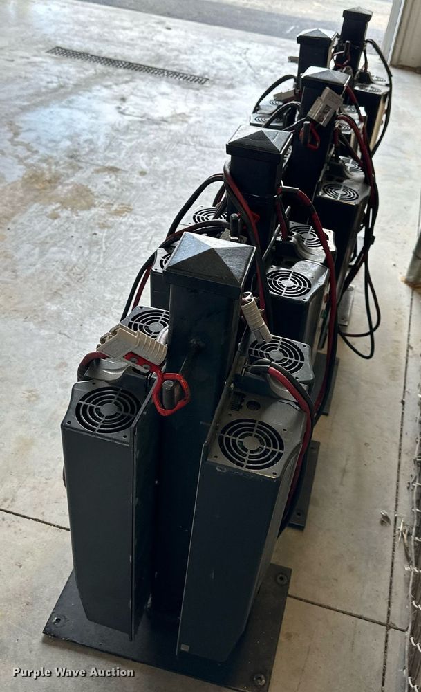 image for item DW2849 (10) Zivan chargers