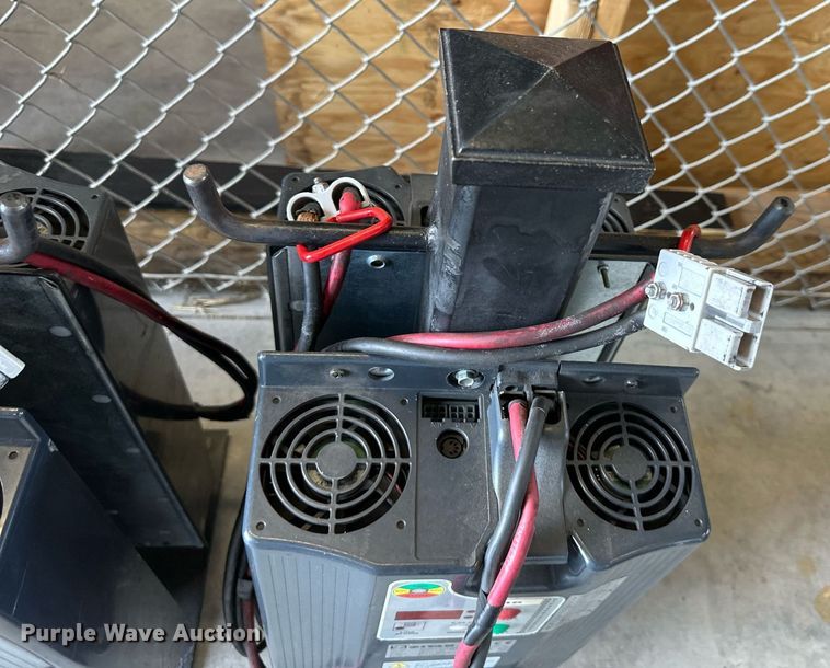 image for item DW2849 (10) Zivan chargers