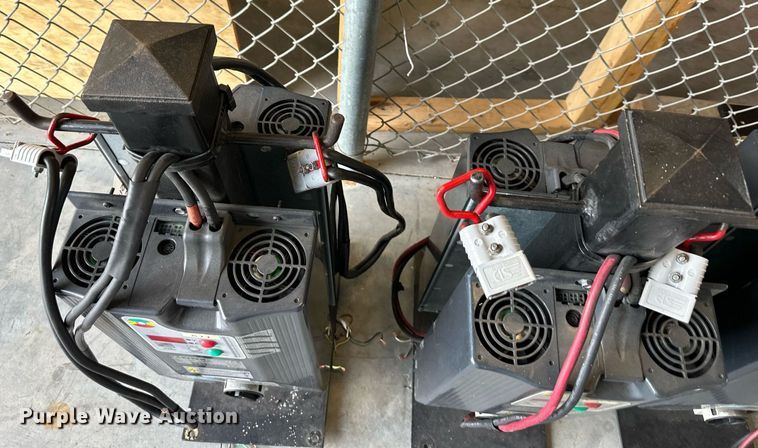 image for item DW2849 (10) Zivan chargers