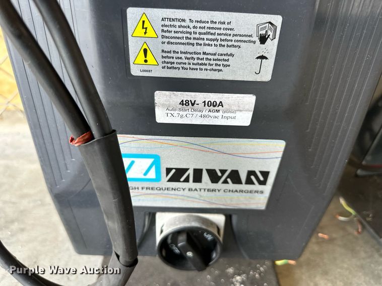 image for item DW2849 (10) Zivan chargers