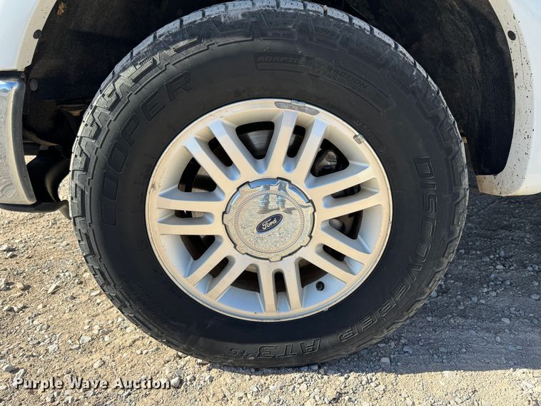 image for item GQ9216 2014 Ford F150  SuperCrew pickup truck