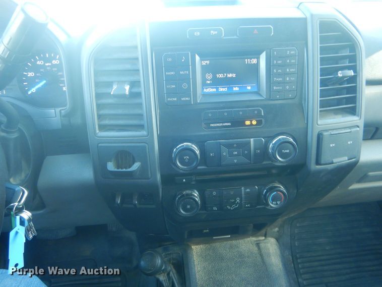 image for item HU9471 2017 Ford F450  flatbed pickup truck