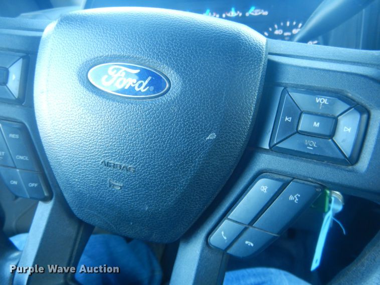 image for item HU9471 2017 Ford F450  flatbed pickup truck