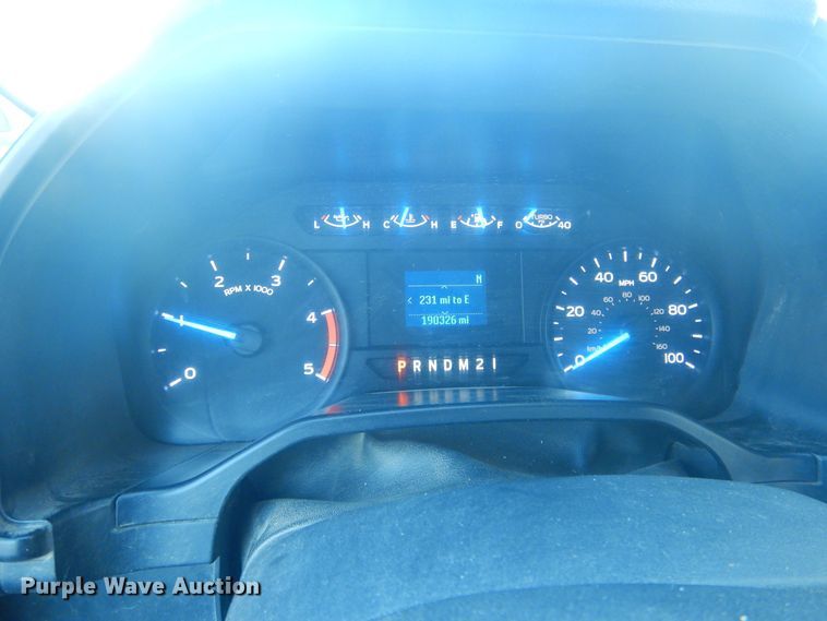 image for item HU9471 2017 Ford F450  flatbed pickup truck