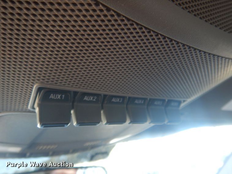 image for item HU9471 2017 Ford F450  flatbed pickup truck