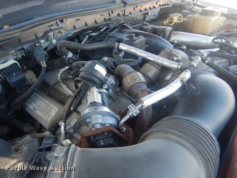 image for item HU9471 2017 Ford F450  flatbed pickup truck