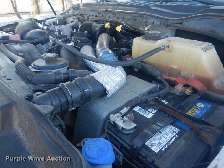 image for item HU9471 2017 Ford F450  flatbed pickup truck