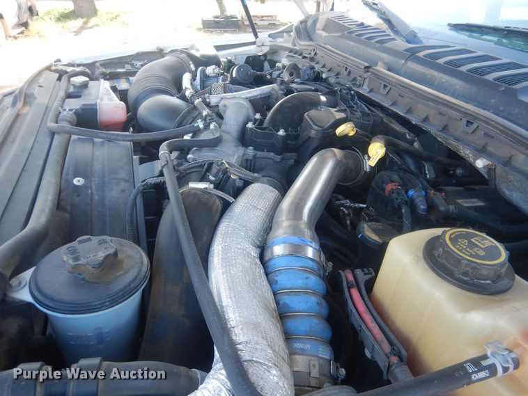 image for item HU9471 2017 Ford F450  flatbed pickup truck