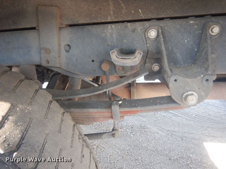 image for item HU9471 2017 Ford F450  flatbed pickup truck