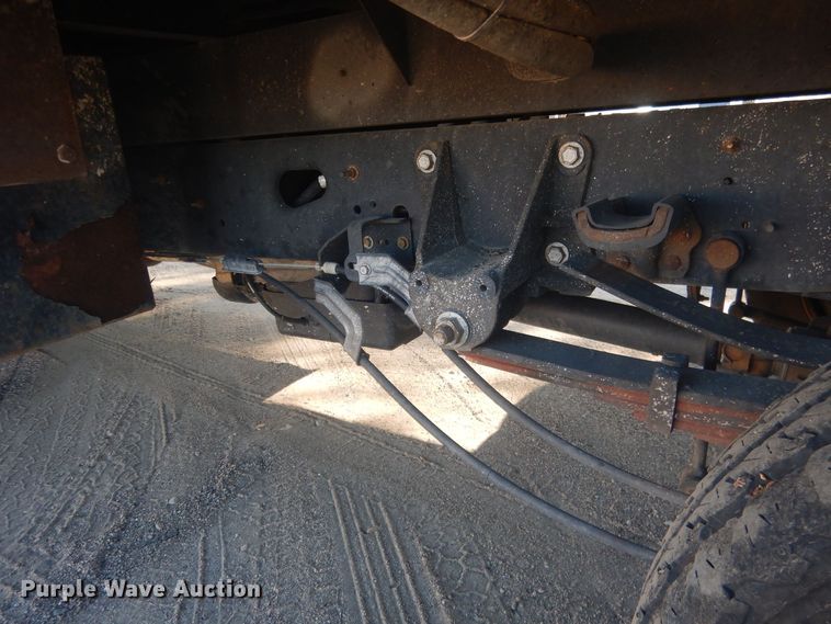 image for item HU9471 2017 Ford F450  flatbed pickup truck