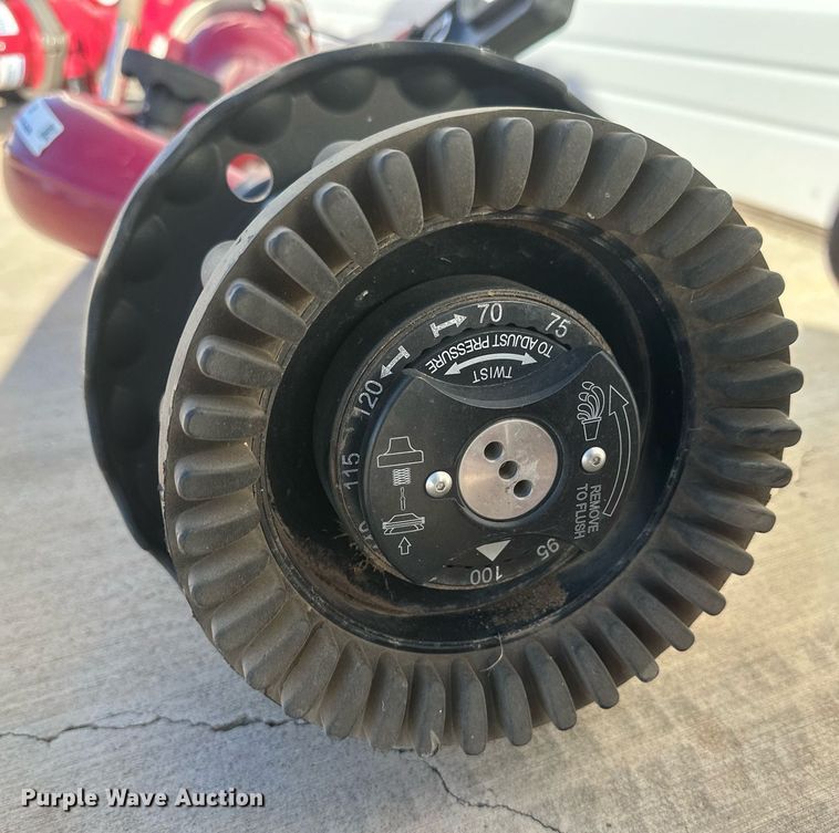 image for item IU9026 (4) Master Stream 1250 deck monitors