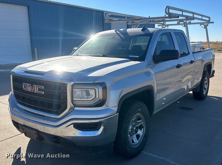 image for item IU9029 2016 GMC Sierra 1500  Double Cab pickup truck