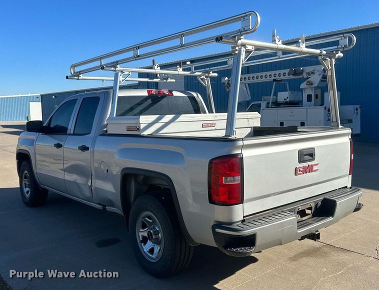 image for item IU9029 2016 GMC Sierra 1500  Double Cab pickup truck