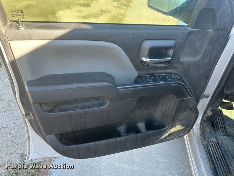 image for item IU9029 2016 GMC Sierra 1500  Double Cab pickup truck