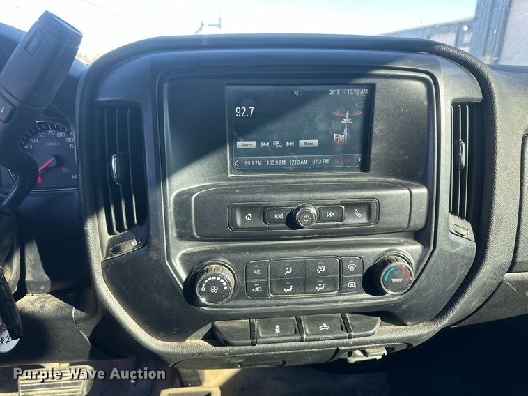 image for item IU9029 2016 GMC Sierra 1500  Double Cab pickup truck