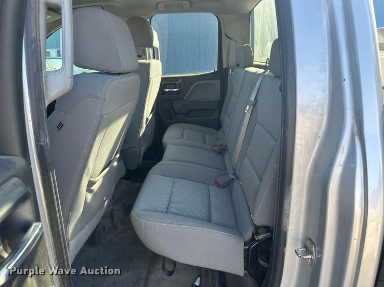 image for item IU9029 2016 GMC Sierra 1500  Double Cab pickup truck