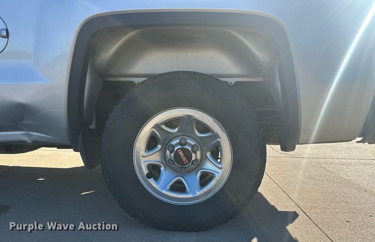 image for item IU9029 2016 GMC Sierra 1500  Double Cab pickup truck