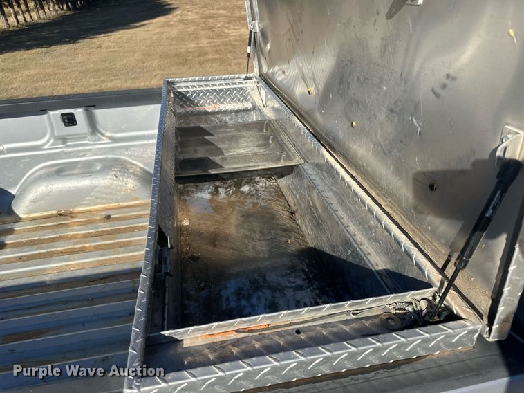 image for item IU9030 2014 GMC Sierra 1500  Double Cab pickup truck