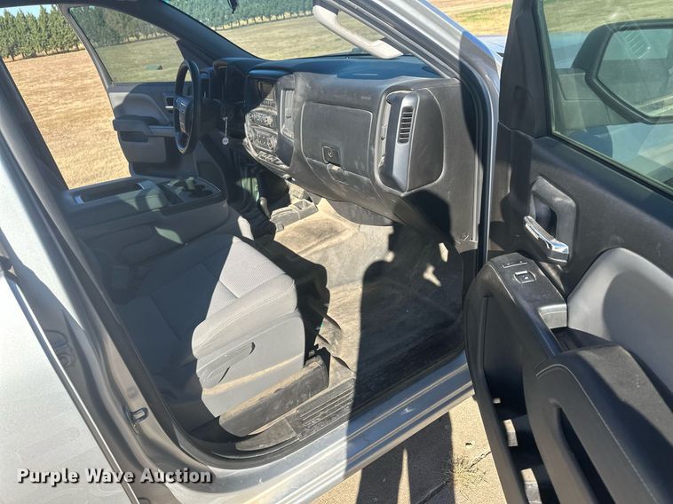 image for item IU9030 2014 GMC Sierra 1500  Double Cab pickup truck