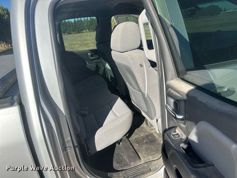 image for item IU9030 2014 GMC Sierra 1500  Double Cab pickup truck