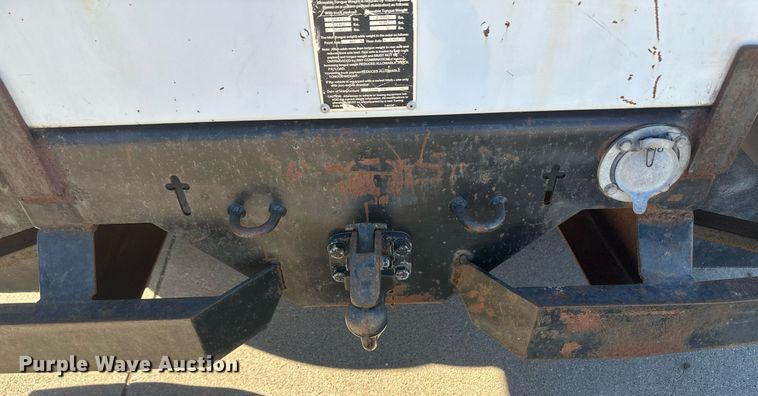 image for item IU9031 1994 Ford F450 Super Duty  bucket truck